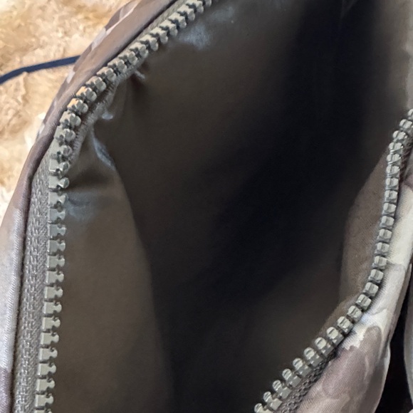 Lululemon New Crew Backpack – NWT - Picture 9 of 12